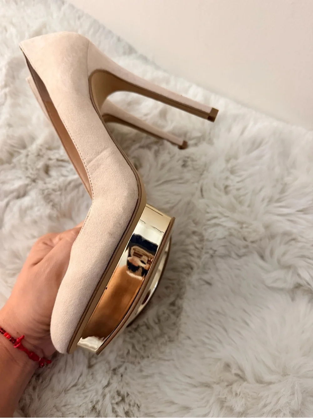 Jennifer Lopez Beige Suede Pointed-Toe Pumps